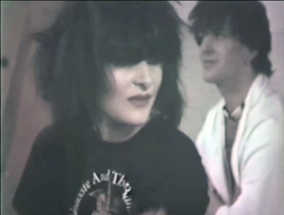 Watch Siouxsie Take Over An Interview At A Banshees Concert Back In 1981 Post